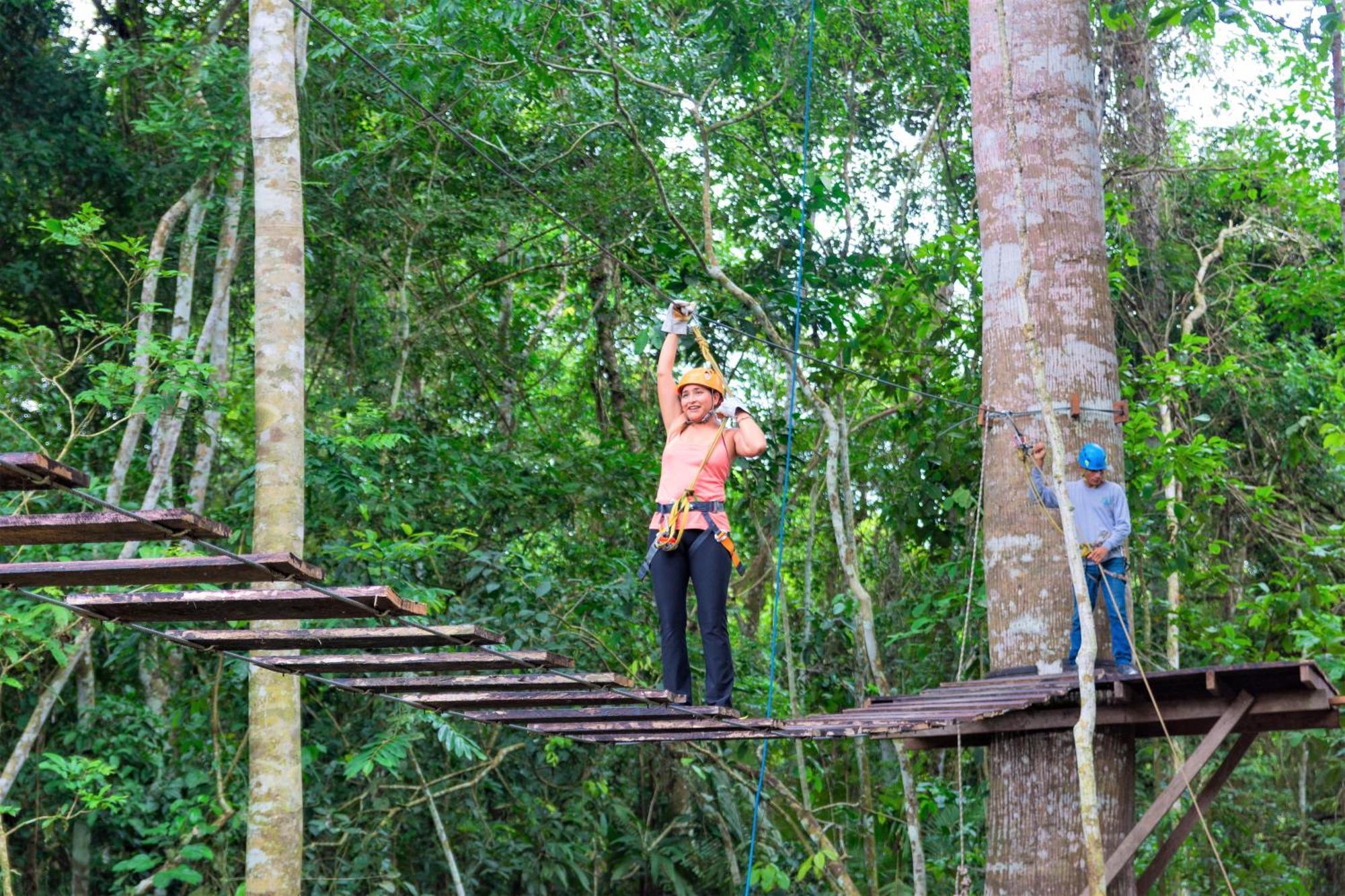 Avatar Amazon Lodge & Canopy Park Santa Teresa  外观 照片